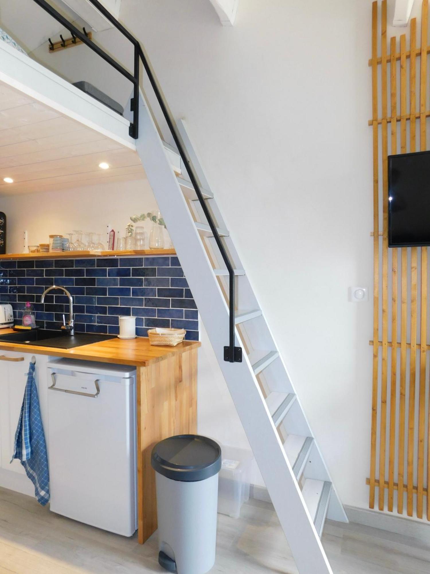 Studio Azur Aigues-Mortes Bagian luar foto
